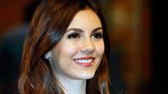 Woman victoria justice