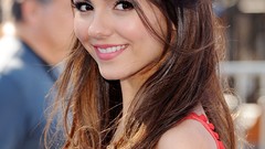 Woman victoria justice