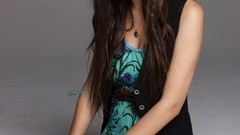 Woman victoria justice brunettes singers