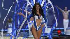 Woman Victorias Secret izabel