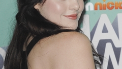 Woman victorious Elizabeth Gillies