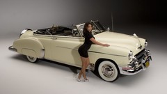 Woman Vida Guerra lowriders
