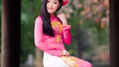 Woman vietnamese ao dai