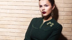 Woman vintage brunettes