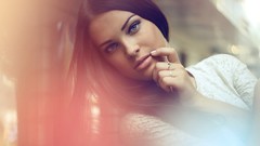 Woman walk green eyes brunettes