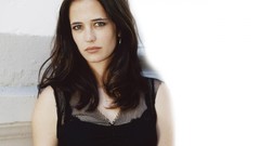 Woman white background Eva Green