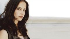 Woman white background Eva Green
