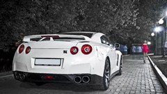 Woman white cars Nissan