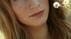 Woman Yvonne freckles