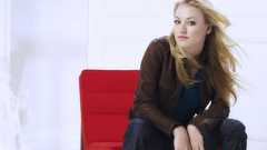 Woman yvonne strahovski