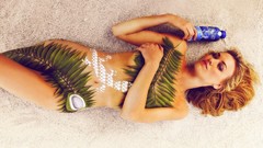 Woman yvonne strahovski