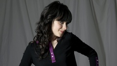 Woman zooey deschanel