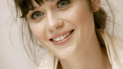 Woman zooey deschanel