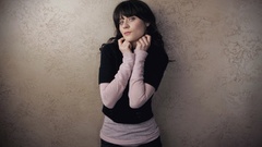 Woman zooey deschanel