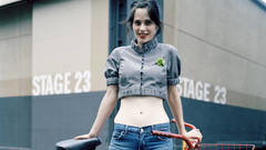 Woman zooey deschanel