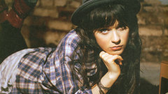 Woman zooey deschanel