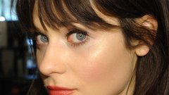 Woman zooey deschanel