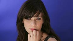 Woman zooey deschanel