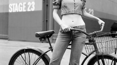 Woman zooey deschanel