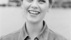 Woman zooey deschanel grayscale