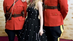 Women avril lavigne girl