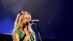 Women avril lavigne girl