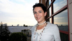 Women Lauren graham girl