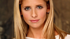 Women sarah michelle gellar