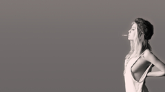 Women smoking singers lykke