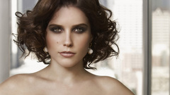 Women sophia bush girl