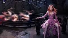 Women speakers bizarre girl