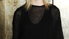 Women Taylor Momsen girl