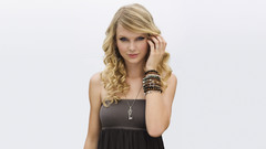 Women Taylor swift singer