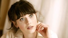 Women zooey Deschanel girl