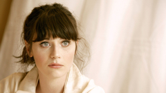 Women zooey Deschanel girl