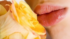 Yellow lips kissing