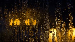 Yellow night dark light bokeh water drops