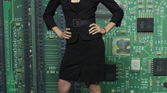 Yvonne strahovski high heels