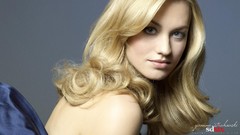 Yvonne strahovski models