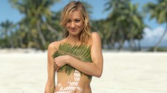 Yvonne strahovski SoBe