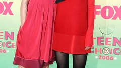 Zooey deschanel emily deschanel