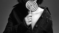 Zooey deschanel lollipops