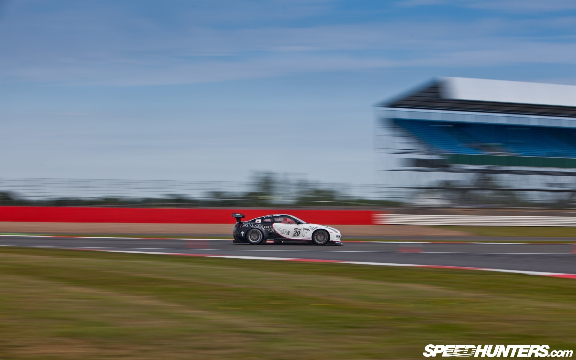 cars motion blur Nissan GTR Spec-V HD Wallpaper