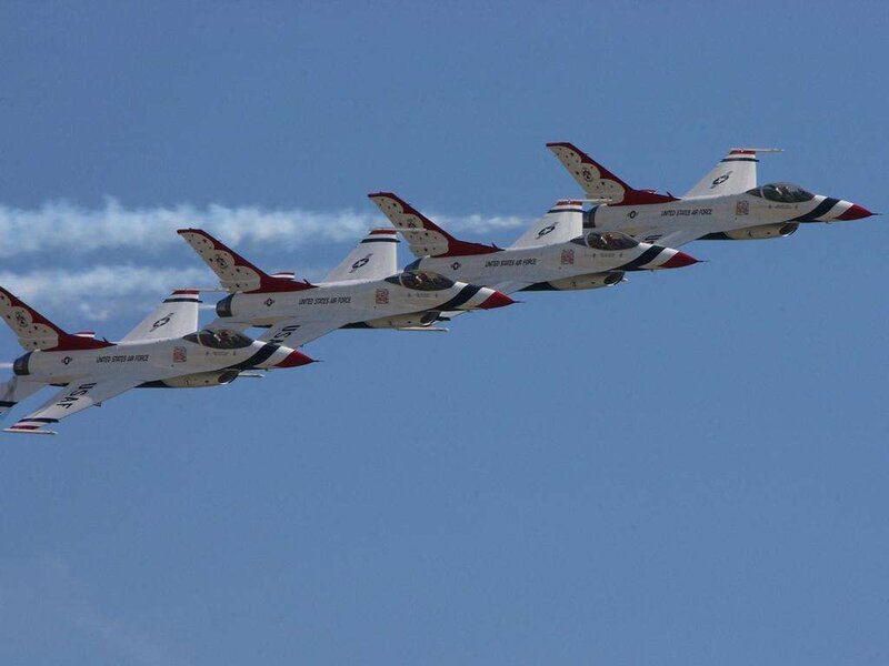 Thunderbirds jet formation