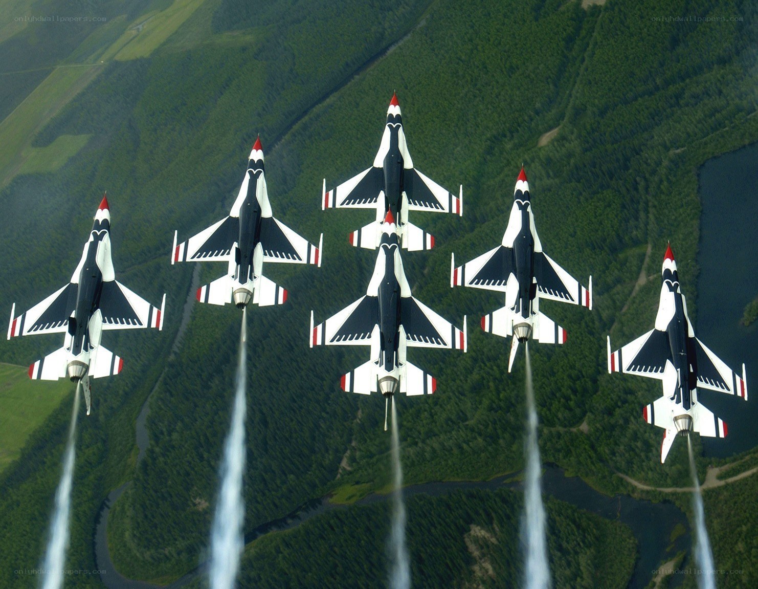 Thunderbirds jet formation