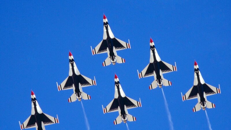 Thunderbirds jet formation