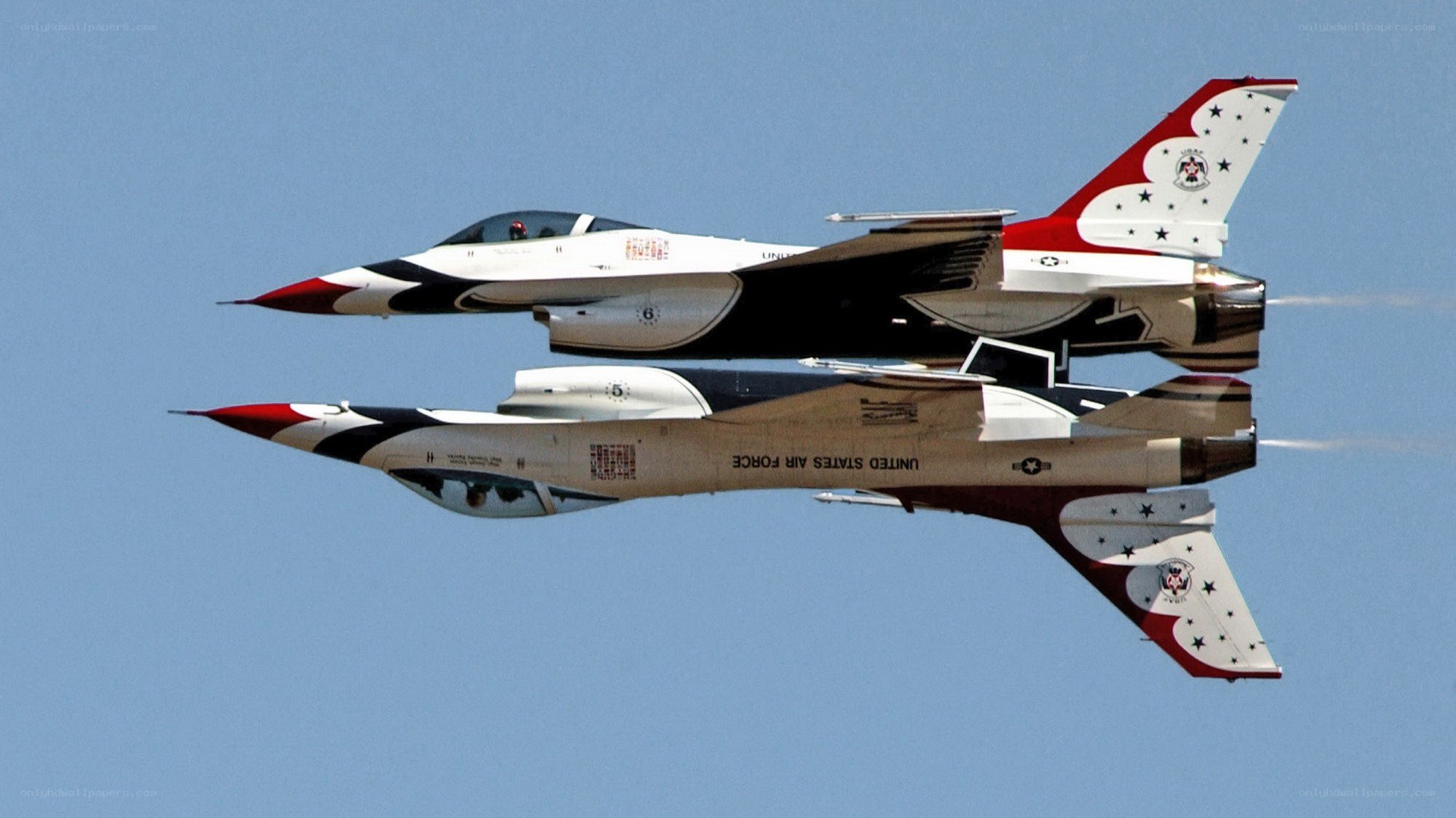 Thunderbirds jets in formation