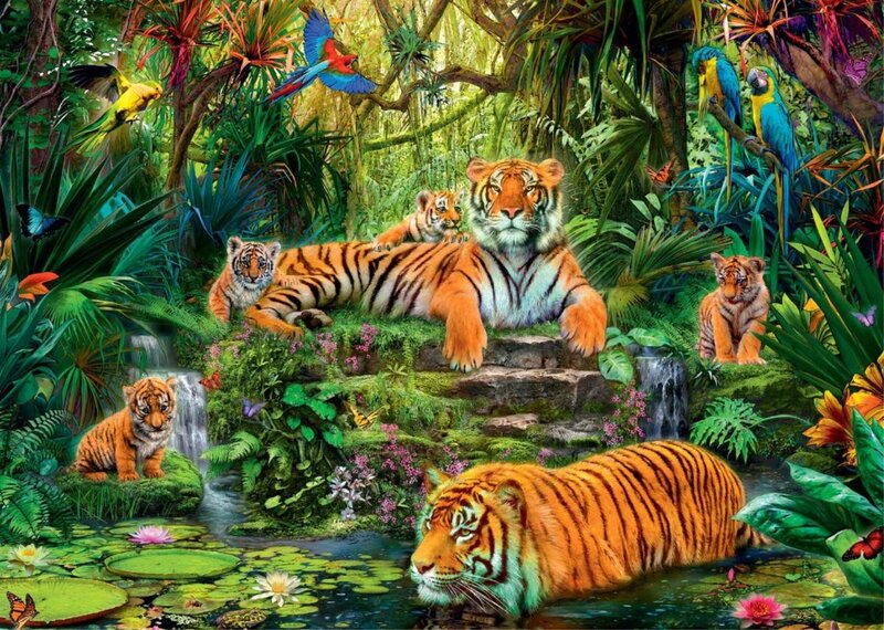 Tiger Family in Jungle — Green, Lush