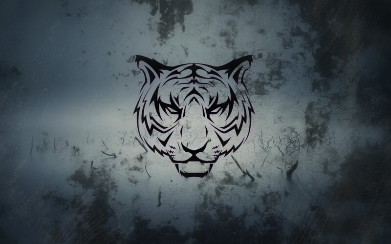 Tiger Head Silhouette — Black, Dark