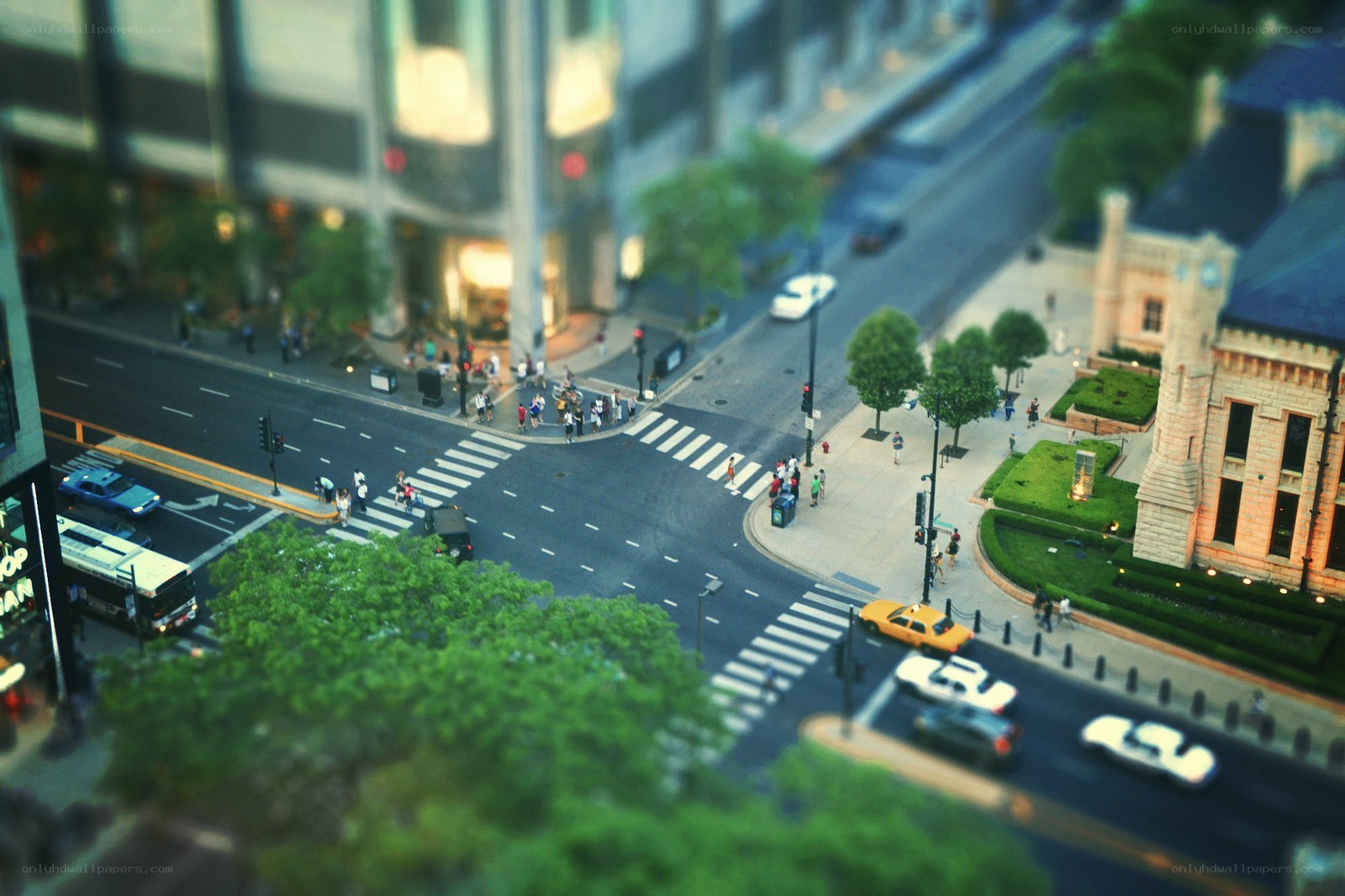 Tilt-shift city street scene